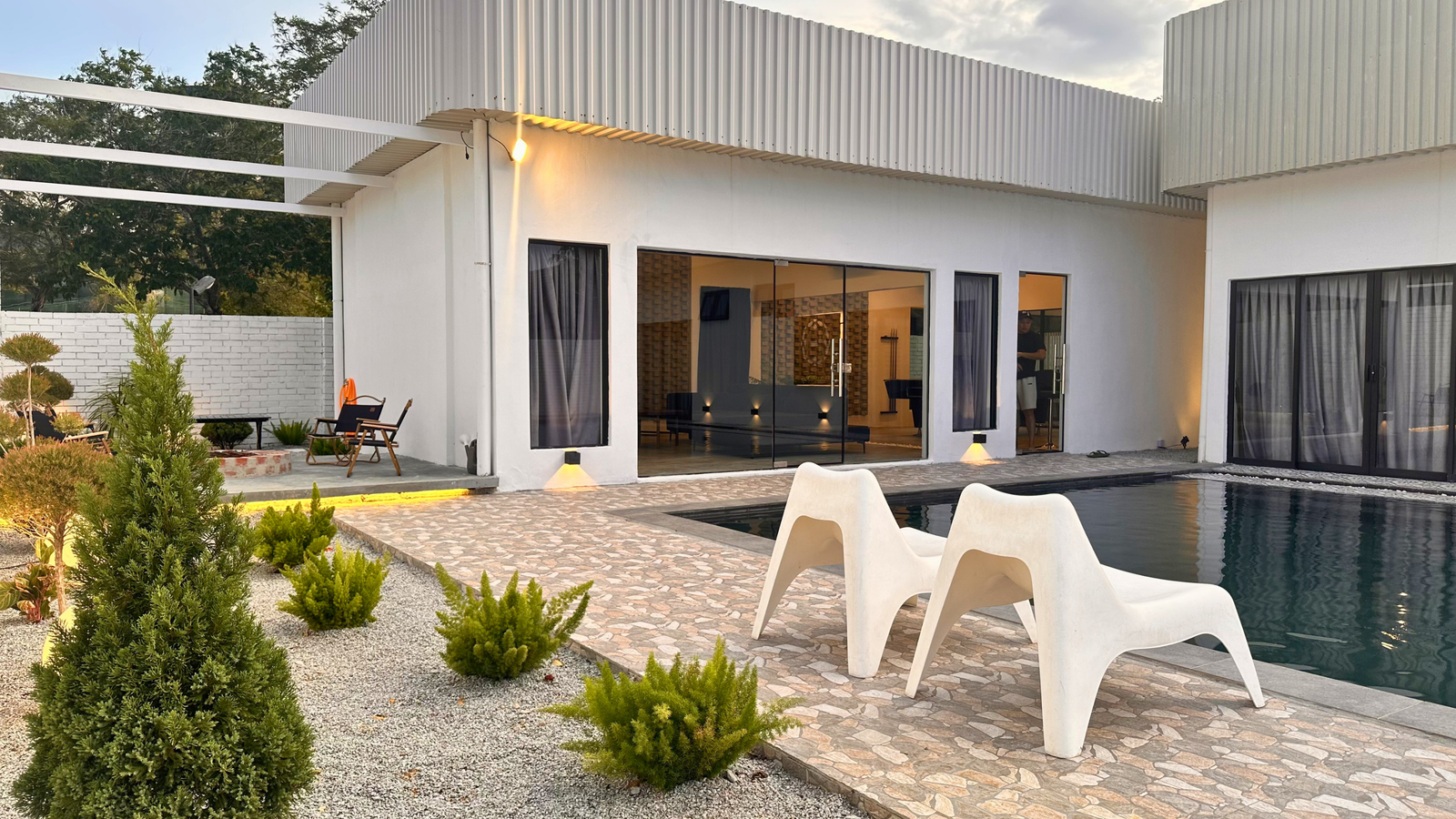 The Luxurious 1256 @ Forest Flow Villa