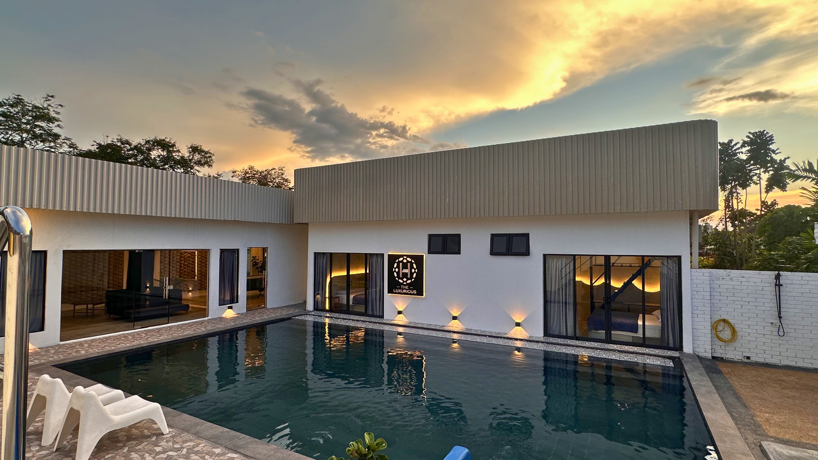 The Luxurious 1256 @ Forest Flow Villa