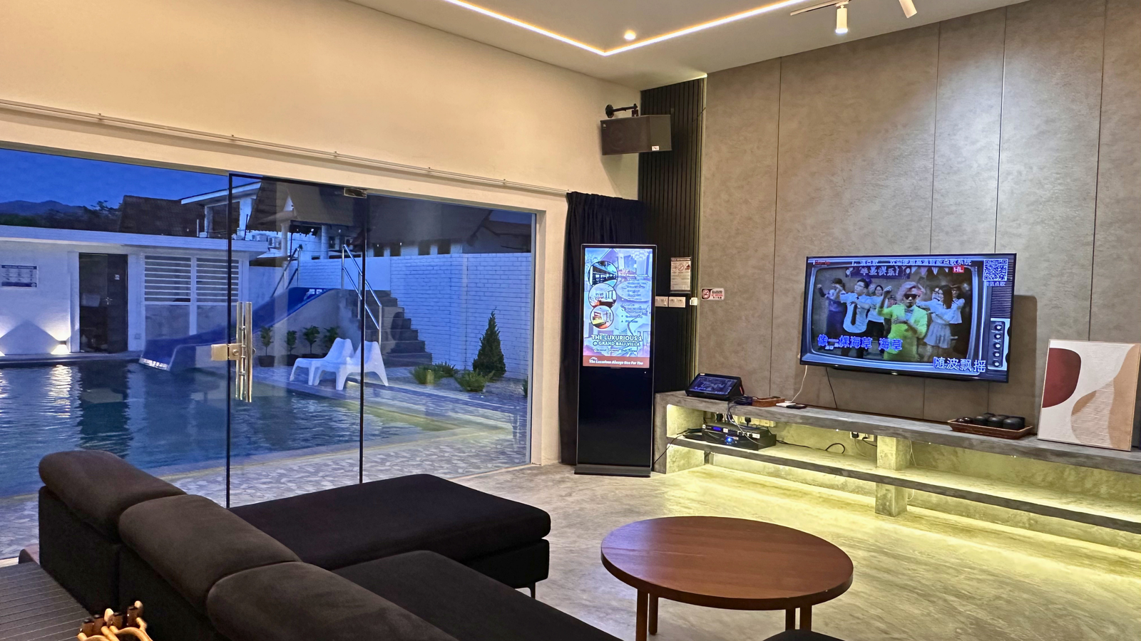The Luxurious 1256 @ Forest Flow Villa