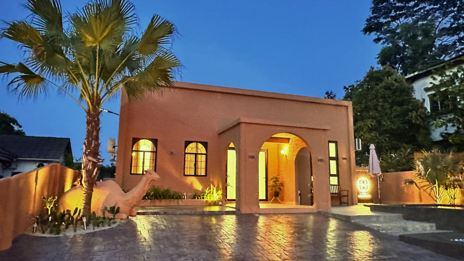 The Luxurious 28 @ Morocco Villa