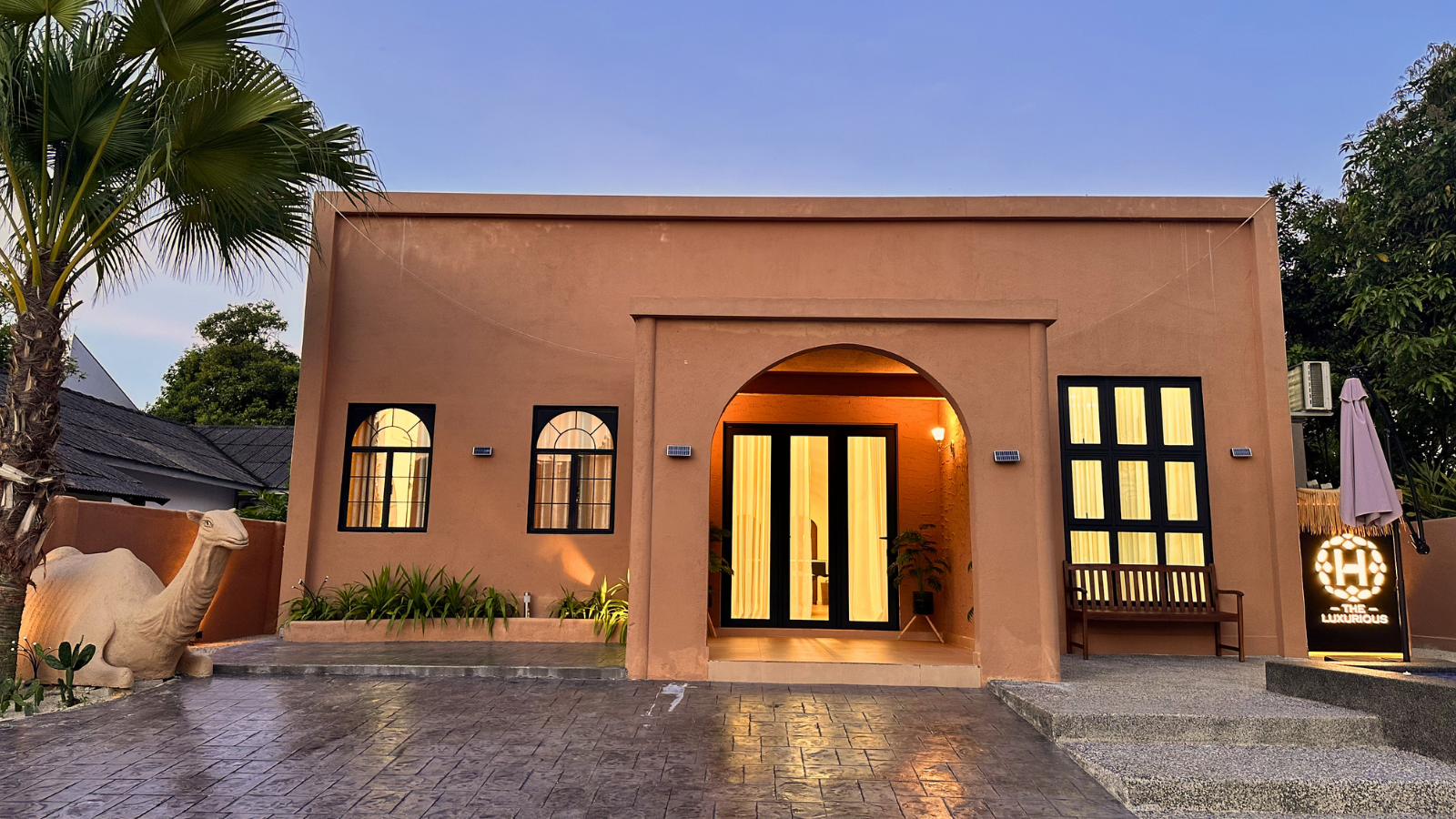 The Luxurious 28 @ Morocco Villa