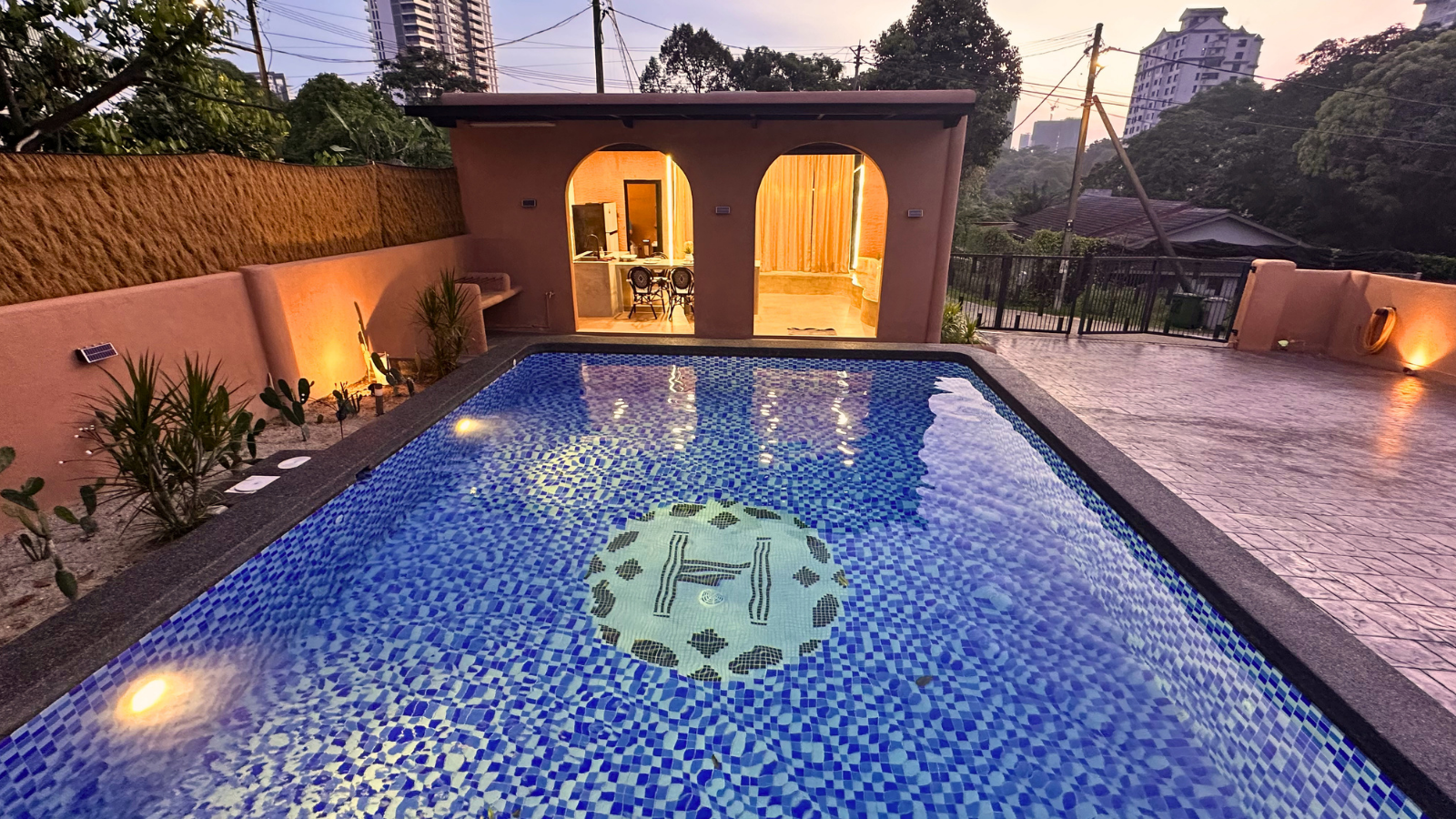 The Luxurious 28 @ Morocco Villa