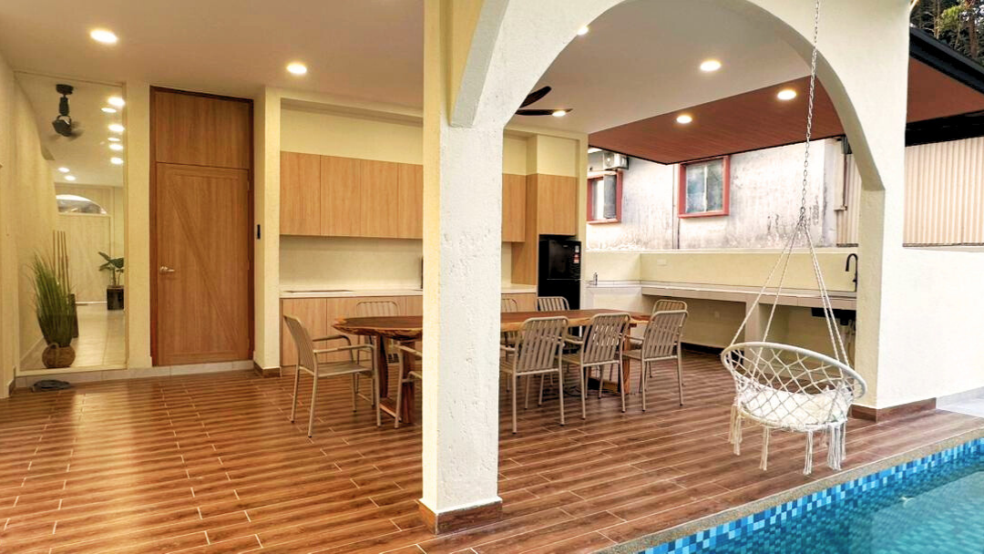 The Luxurious 40 @ Milos Villa