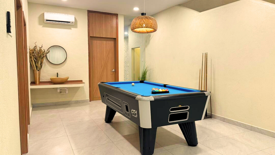 The Luxurious 40 @ Milos Villa