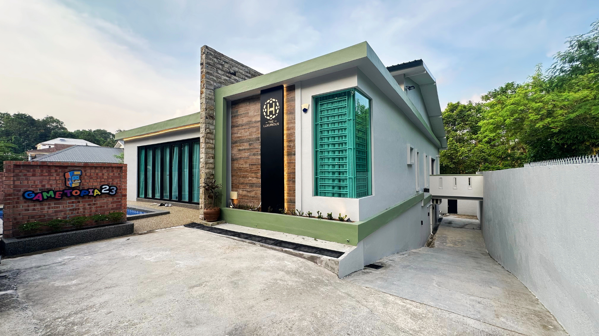 The Luxurious 23 @ GameTopia Villa