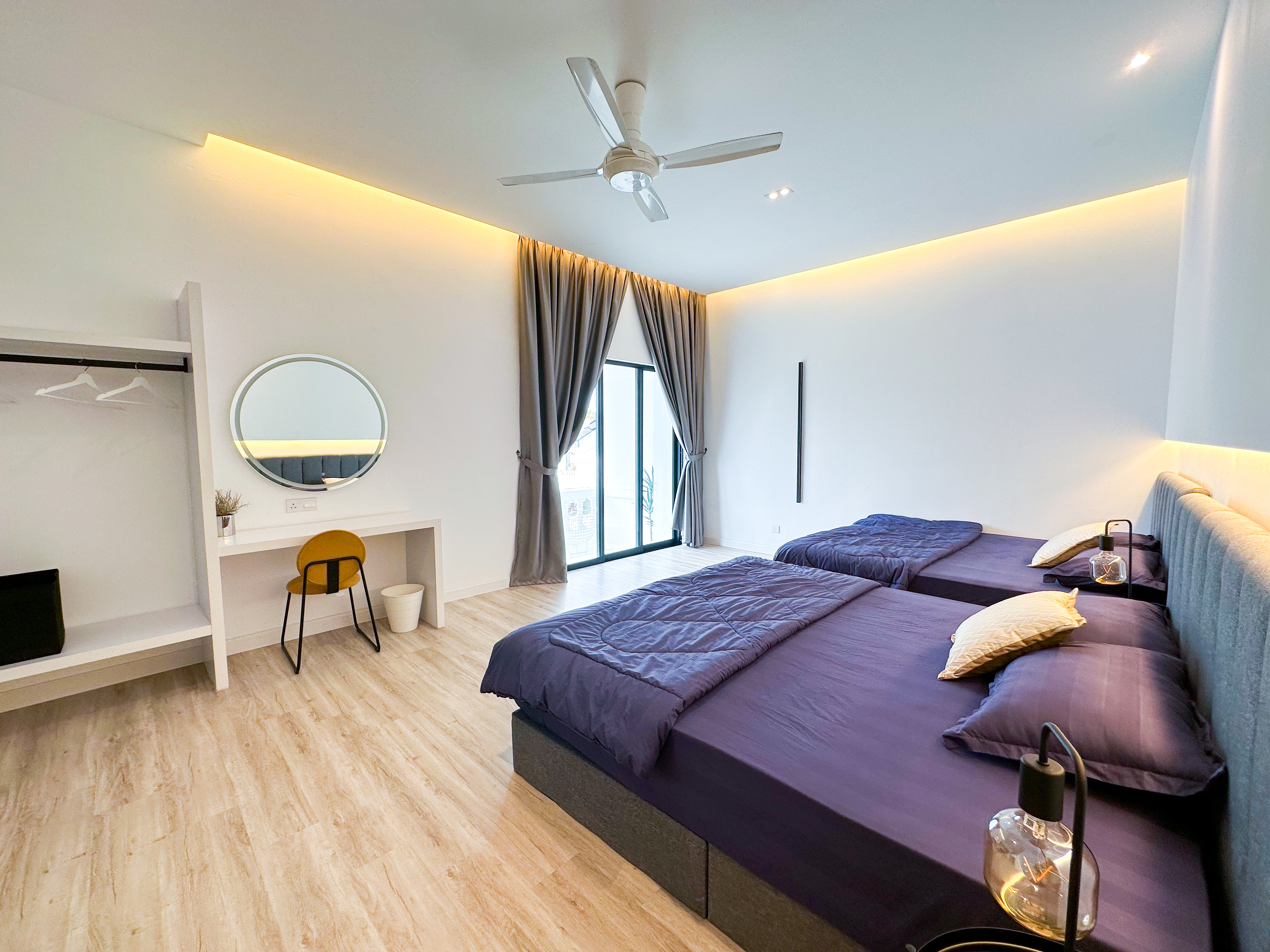 The Luxurious 168 @ Cruise Villa