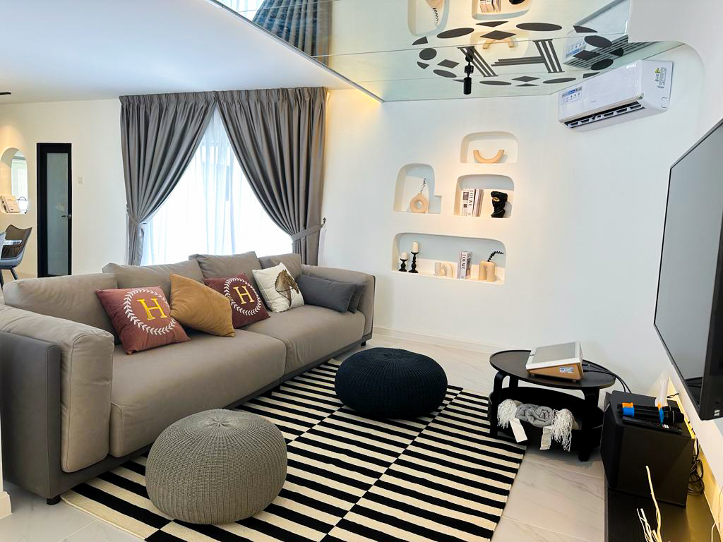 The Luxurious 168 @ Cruise Villa