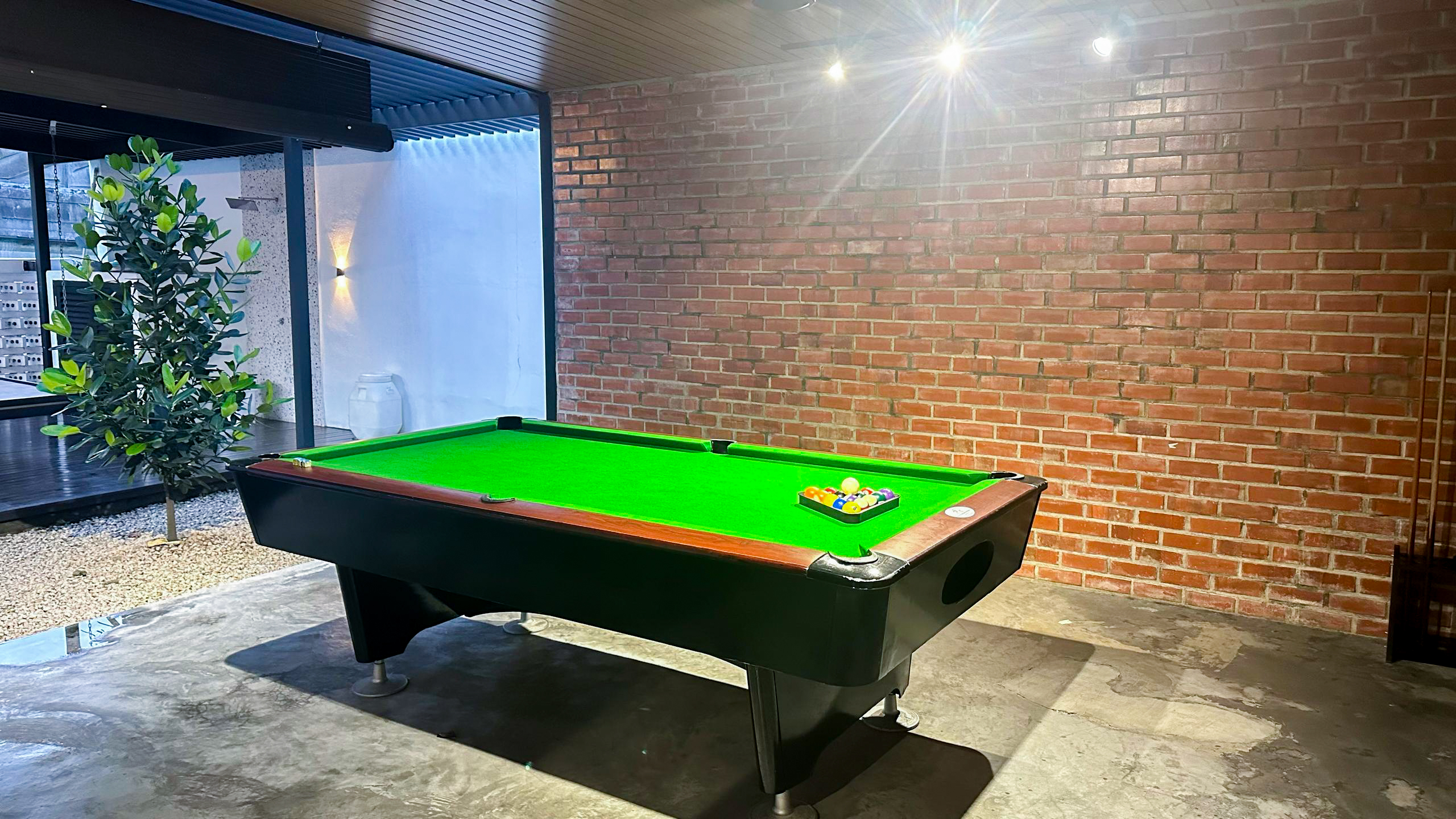 The Luxurious 27 @ Slider Pool