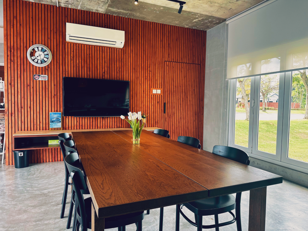 The Luxurious 245 @ Luxury A' Famosa